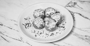 Desi Ghee Ladoo with Dry Fruits (5 Pieces)