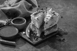 Paneer Dhokla (2 Pc)