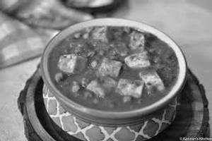 Matar paneer