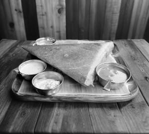 Kolhapuri Dosa (Served with chutney)