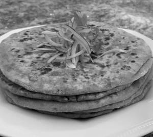Pyaaz parantha