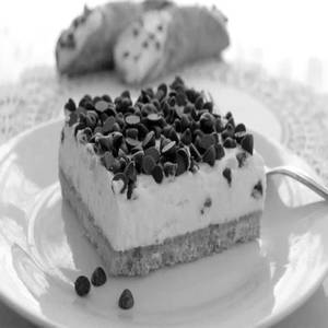 CANNOLI ICEBOX BAR