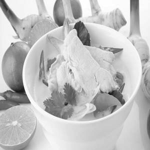 Tom Kha