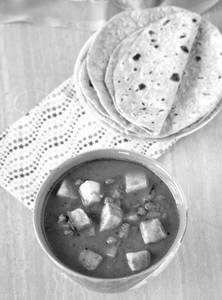 Matar Paneeer + 2 Btr. Roti