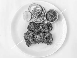 Choice Of Lasooni Peshawari Tikkas
