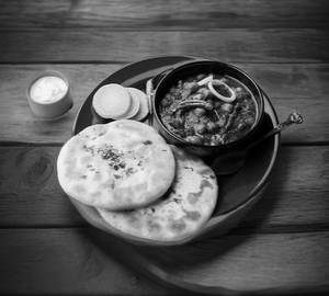 Chole With Tawa Kulcha