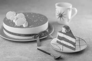 1/2 Kg Red Velvet Cheesecake