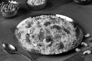Kaju Kishmish Pulao