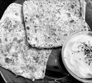 Spicy Green Chilli Paratha (1 Piece)