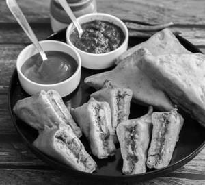 Bread Pakora [2 Pieces]