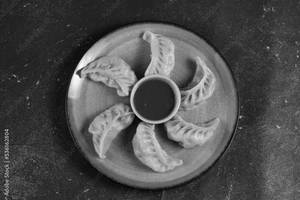 CHICKEN MOMOS (5.PCS)