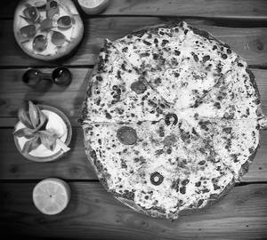 Cheese Dominator Pizza