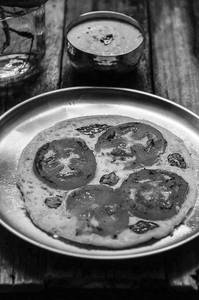 Tomato uthappam