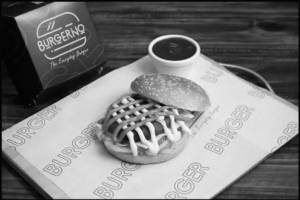 Veg peri peri burger