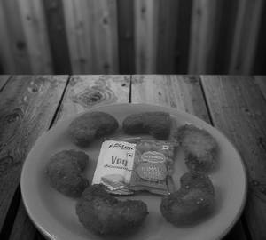 Chicken Nuggets [6 Pcs]