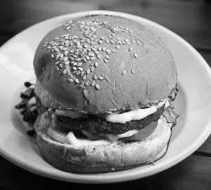 Herb chilli mayo burger