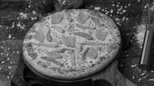 Chicken De-light Cheese Burst Pizza