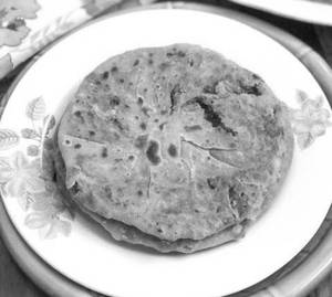 2 Pyazz Paratha 