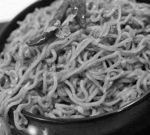 Chilli garlic maggi