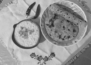 2 Aloo Paratha With Curd [serves 1]