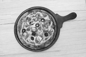 Paneer Tikka Pizza