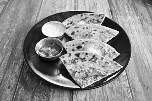Chicken Kheema Paratha