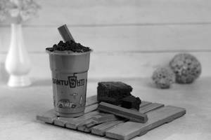 Brownie Kit Kat Thick Shake