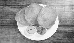 3 poori with bhaji (1 plate)