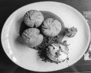Fried Horlicks Bun With Chocolate Ice Cream