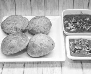 Bedmi poori 3 pieces