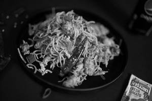 Chicken Schezwan Noodles
