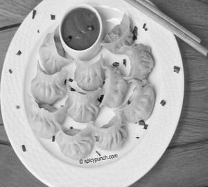 Chicken steamed momos