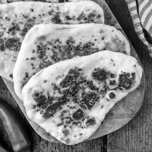 Chilli garlic naan