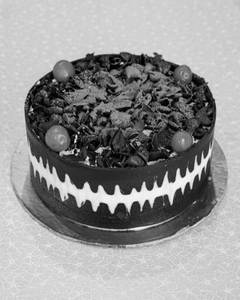 Eggless Black Forest Cake(500grms)