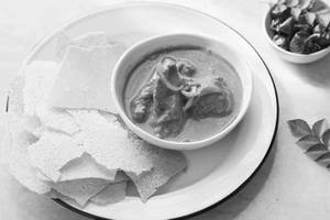 Kori Roti with Chicken Curry