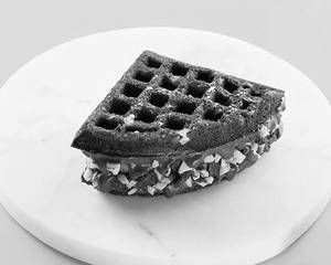 Almond Brownie Waffle