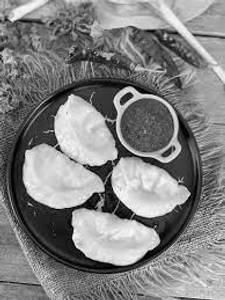 Corn & Cheese Cocktail Momos  (5 Pcs)