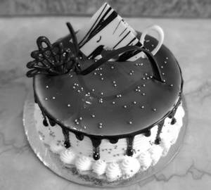 Black Current Glaze Cake