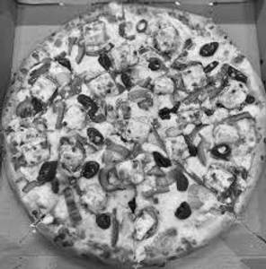 Tandoori Paneer Pizza