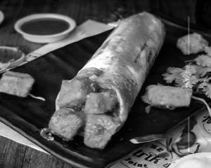 Oil Paneer Roll