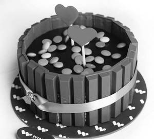 KitKat Gems Cake