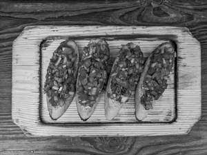 Original Bruschetta (4 Pcs)