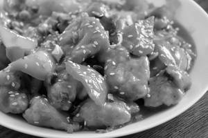 Chilly chicken semi gravy [6 pieces]                         