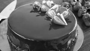 Chocolate Strawberry Cake