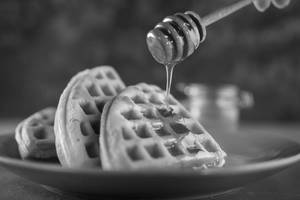 Classic Waffle (honey) (4 Pcs)