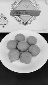 Besan Ladoo