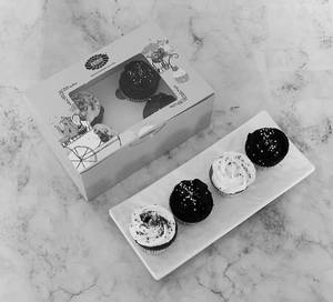 Assorted Cup Cake Box (4pc)