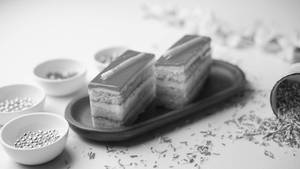 Strawberry Pastry (1 Pc)