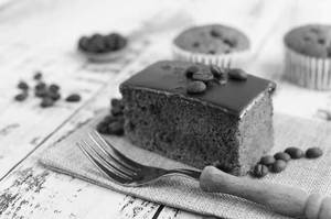 Mocha Square Pastry (1 Pc)