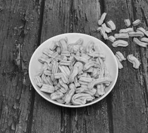 Besan Gathiya (200 G)